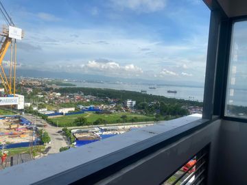 3 Bedrooms Unit For Sale in One Manchester Place, Mactan Cebu