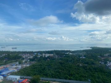 3 Bedrooms Unit For Sale in One Manchester Place, Mactan Cebu