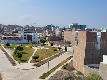 REMATE DEPARTAMENTO AMPLIO AL COSTADO DE LA UNIVERSIDAD SIPAN - CHICLAYO - PIMENTEL