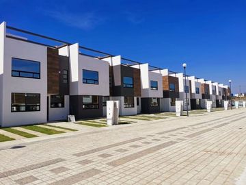 ¡¡¡ BONITA CASA EN RESIDENCIAL LAS BARCENAS METEPEC !!!
