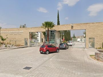 ¡¡¡ BONITA CASA EN RESIDENCIAL LAS BARCENAS METEPEC !!!