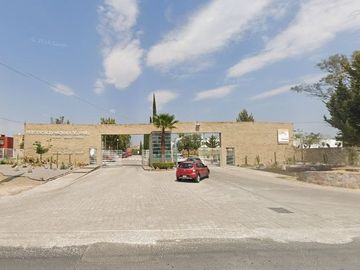 ¡¡¡ BONITA CASA EN RESIDENCIAL LAS BARCENAS METEPEC !!!