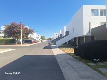 venta departamento en el mirador Querétaro Planta baja duplex muy amplio y jardinado ef