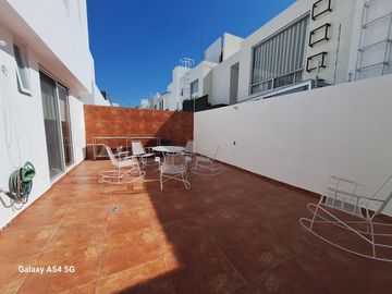 venta departamento en el mirador Querétaro Planta baja duplex muy amplio y jardinado ef