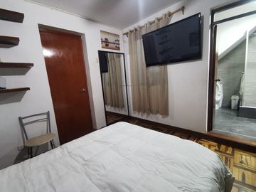 CASA MULTIFAMILIAR CON 4 DPTOS MAS TRERRAZA