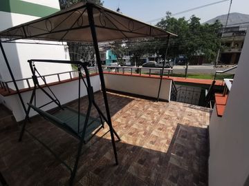 CASA MULTIFAMILIAR CON 4 DPTOS MAS TRERRAZA