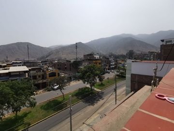 CASA MULTIFAMILIAR CON 4 DPTOS MAS TRERRAZA