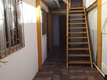 Venta hospedaje, centro, patente al día
