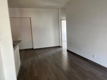 Se renta departamento atras de la plaza comercial Cosmopol