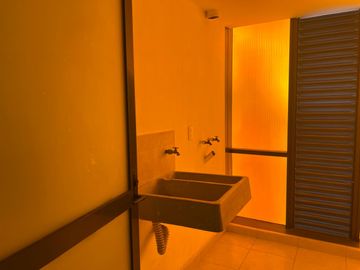 Se renta departamento atras de la plaza comercial Cosmopol