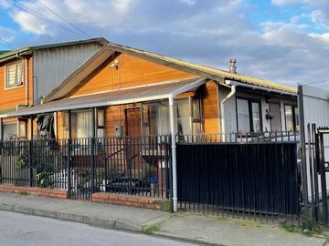 Vende casa en sector Población Antonio Varas, Puerto Montt.