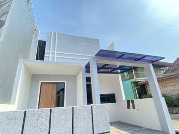 RUMAH MODERN NYAMAN 500 JUTAAN DEKAT BANDARA ADISUCIPTO