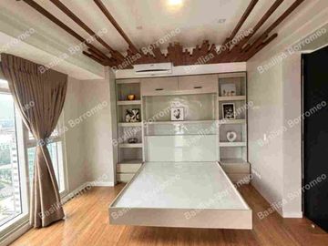 Spacious 1-Bedroom Condo in Cebu Business Park for Rent