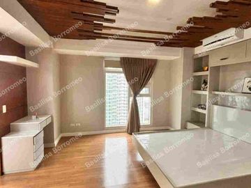 Spacious 1-Bedroom Condo in Cebu Business Park for Rent
