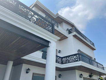 Hermosa Casa en Venta Bugambilias 2da Seccion, Zapopan.