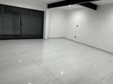 Increible Casa en Venta en Colonia Providencia, Guadalajara