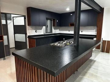 Increible Casa en Venta en Colonia Providencia, Guadalajara