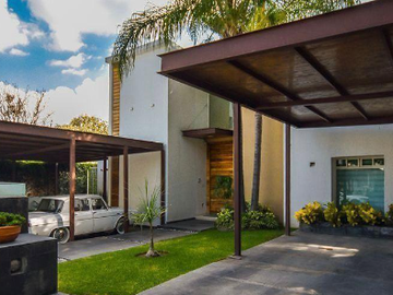 Hermosa Casa en Venta El Palomar, Tlajomulco.