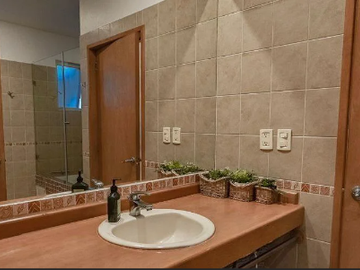 Hermosa Casa en Venta El Palomar, Tlajomulco.