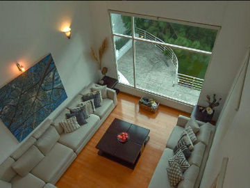 Hermosa Casa en Venta El Palomar, Tlajomulco.