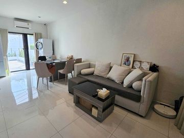 townhome, Igent Village, Phatthanakan, 3 floors, 26 sq m, beautifully decorated, ready to move in