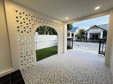 Townhouse for sale, 3 bedrooms, 2 bathrooms, Mueang Phuket, Phuket
