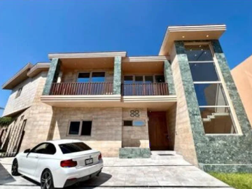 Casa en Venta en Residencial Provenza, Tlajomulco, Excelente Precio