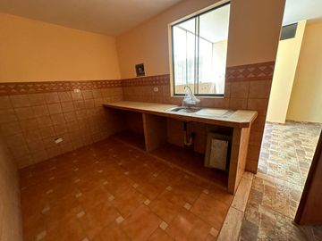 VENTA DE DEPARTAMENTO TRIPLEX - CALLE LAS VIOLETAS – SAN LUIS