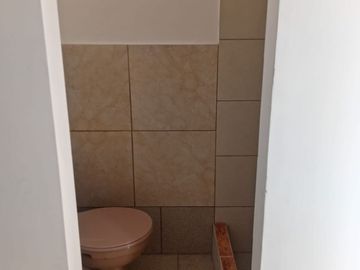 VENTA DE DEPARTAMENTO DUPLEX, 3 DORM. -  CALLE LAS VIOLETAS – SAN LUIS