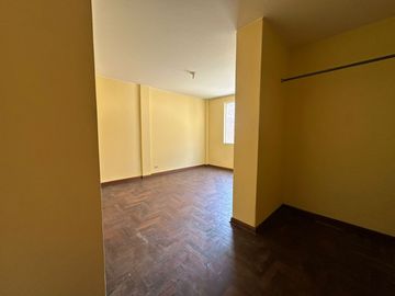 VENTA DE DEPARTAMENTO DUPLEX, 2 DORM. -  CALLE LAS VIOLETAS – SAN LUIS