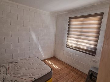 Vendo Casa Solida 100 mts2 con Terreno de 5.000 mts2 a 5 minutos de La Huayca. Autosustentable Posee paneles Soleres y Agua de Pozo con bomba.