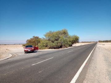 Vendo Casa Solida 100 mts2 con Terreno de 5.000 mts2 a 5 minutos de La Huayca. Autosustentable Posee paneles Soleres y Agua de Pozo con bomba.
