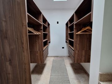 TOWNHOUSES CON PANELES SOLARES