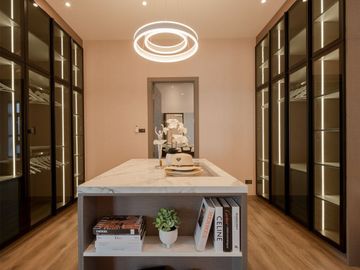 Modern 4 Bedroom Pool Villa in Hang Dong for Sale