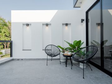 Modern 4 Bedroom Pool Villa in Hang Dong for Sale