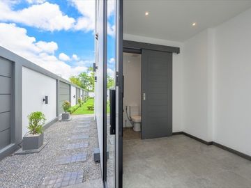 Modern 4 Bedroom Pool Villa in Hang Dong for Sale