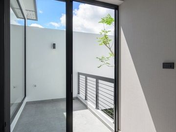 Modern 4 Bedroom Pool Villa in Hang Dong for Sale