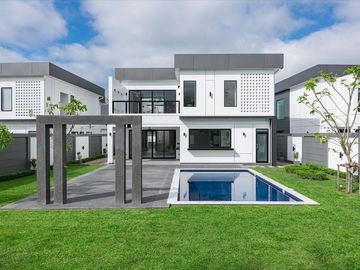 Modern 4 Bedroom Pool Villa in Hang Dong for Sale