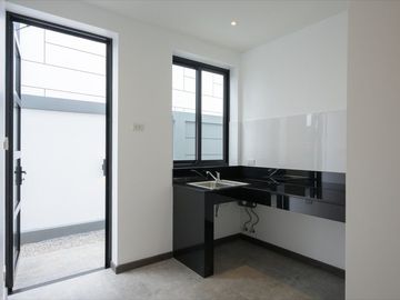 Modern 4 Bedroom Pool Villa in Hang Dong for Sale