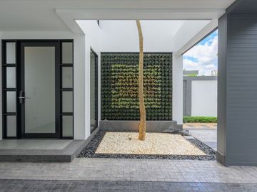 Modern 4 Bedroom Pool Villa in Hang Dong for Sale
