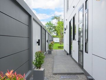 Modern 4 Bedroom Pool Villa in Hang Dong for Sale