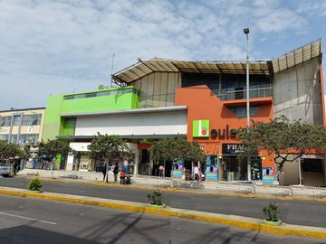 VENTA DE STAND EN C.C. BOULEVAR EN EL CENTRO DE TRUJILLO