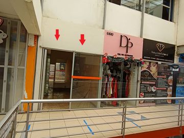 VENTA DE STAND EN C.C. BOULEVAR EN EL CENTRO DE TRUJILLO