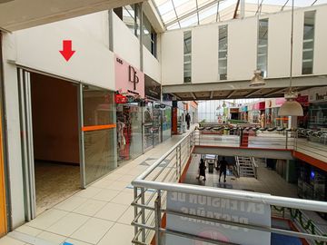 VENTA DE STAND EN C.C. BOULEVAR EN EL CENTRO DE TRUJILLO