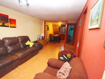 Se Vende Casa en Villa Alto Campanario - Maipú
