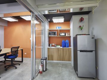 FOR SALE: FULLY FITTED OFFICE SPACE IN MAKATI CITY