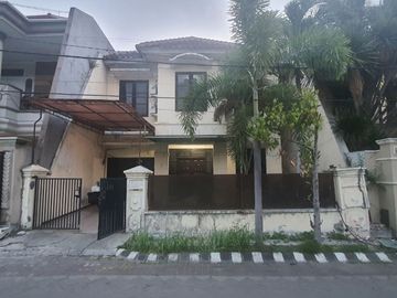 Rumah Dharmahusada Mas, Strategis, Furnish