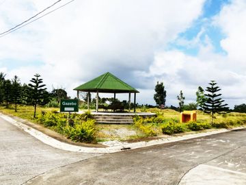 LEISURE SUITES CONDOMINIUM TAGAYTAY CITY
