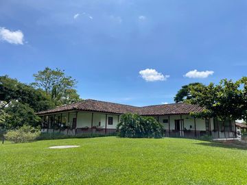 Venta de finca Turística-agraria en Pueblo Tapao Montenegro Quindío