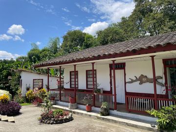 Venta de finca Turística-agraria en Pueblo Tapao Montenegro Quindío